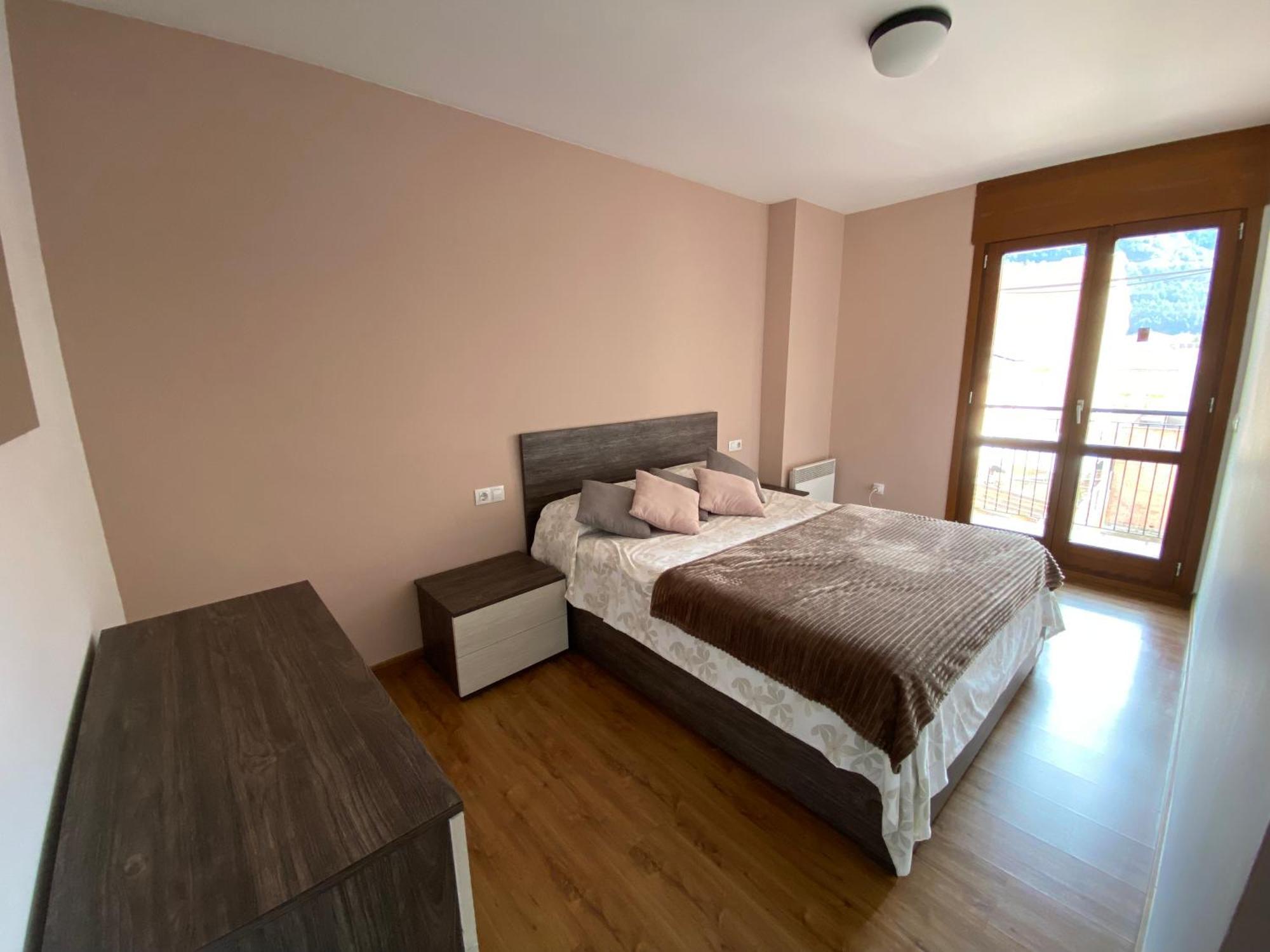 Apartamento Gold Cadi Гуардиола де Берга Екстериор снимка